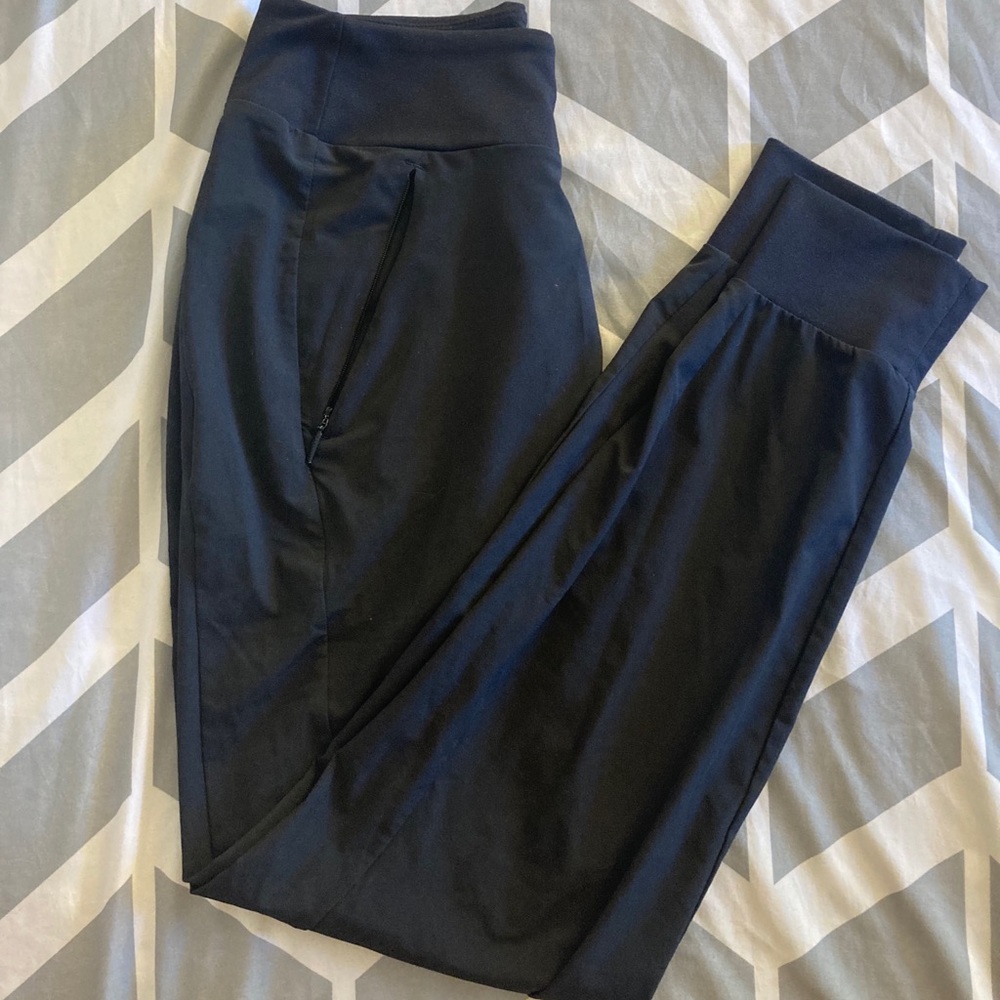 NWOT! Athleta Joggers!
